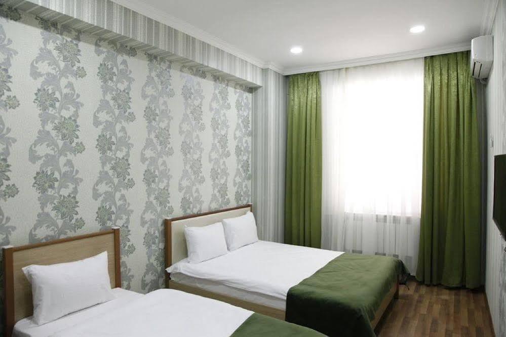 Nord West Hotel Bakoe Buitenkant foto