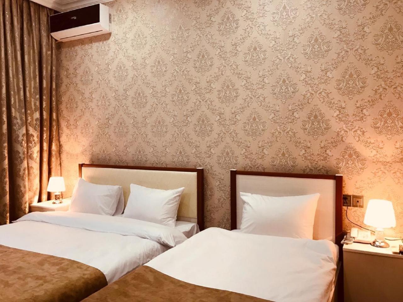 Nord West Hotel Bakoe Buitenkant foto