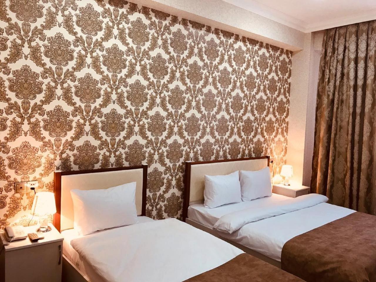 Nord West Hotel Bakoe Buitenkant foto