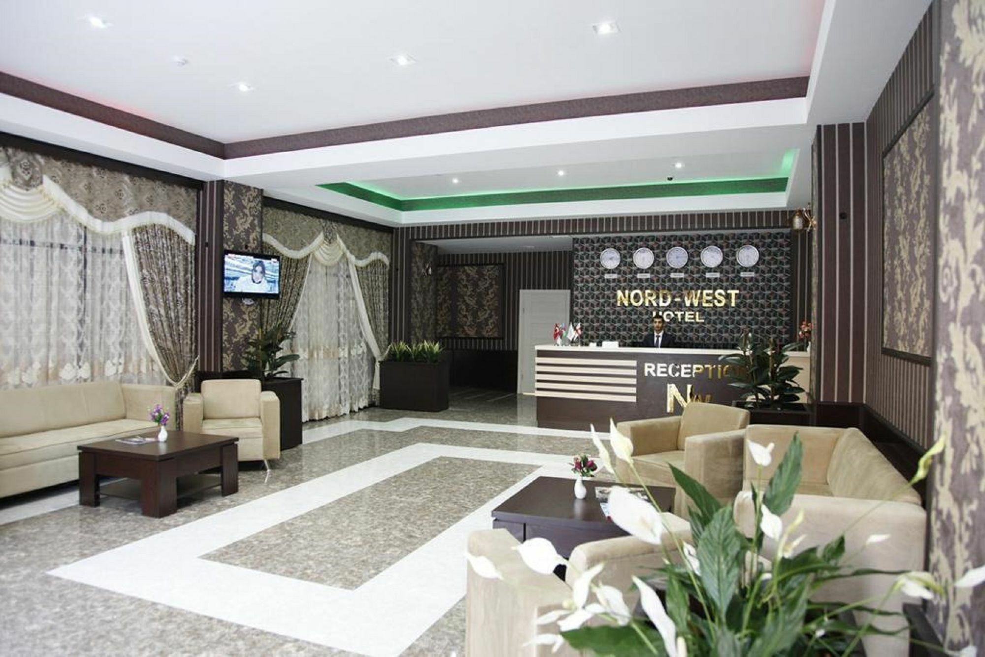 Nord West Hotel Bakoe Buitenkant foto