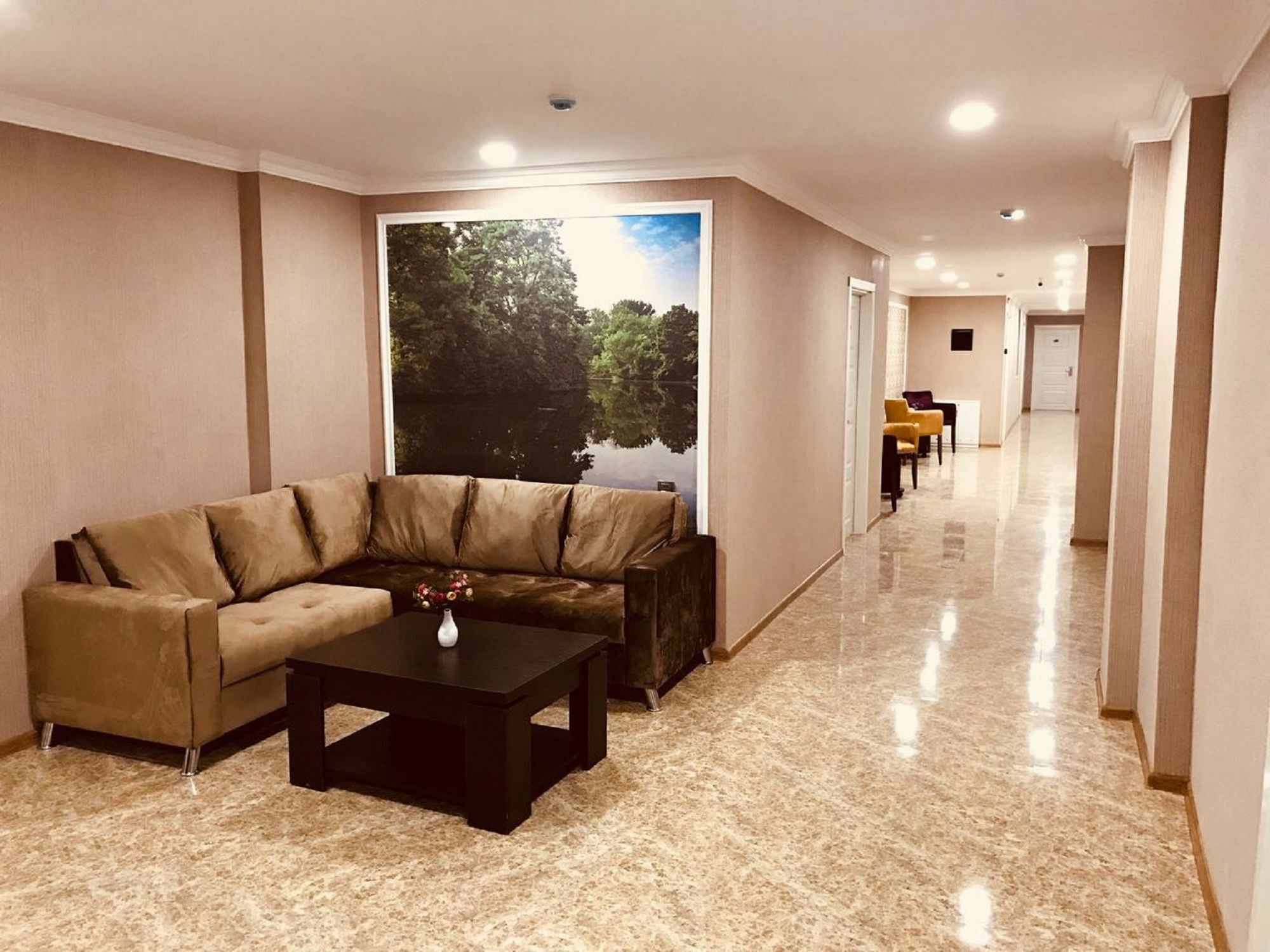 Nord West Hotel Bakoe Buitenkant foto